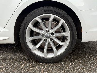 Audi A4 40 TFSI 190 S tronic 7 S-line - Apple Carplay - Black Pack - Sièges Chauffants   - 29