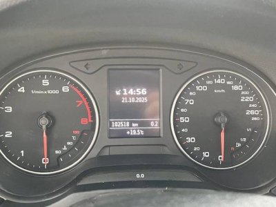 Audi A3 III 14 TFSI 140ch COD Ambiente   - 9