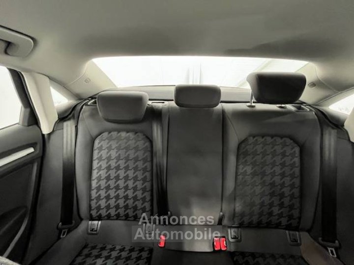 Audi A3 III 14 TFSI 140ch COD Ambiente - 14