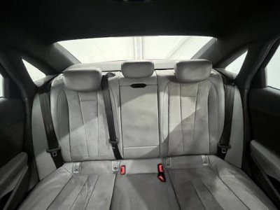 Audi A4 V (B9) 20 TDI 150ch S line S tronic 7   - 16
