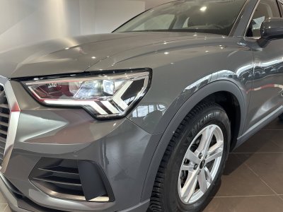 Audi Q3 35 TDI 150 ch S tronic 7 Business line   - 8