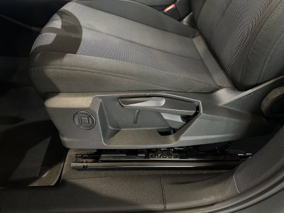 Audi Q3 35 TDI 150 ch S tronic 7 Business line   - 12