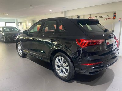 Audi Q3 35 TFSI 150 ch S tronic 7 S line   - 4