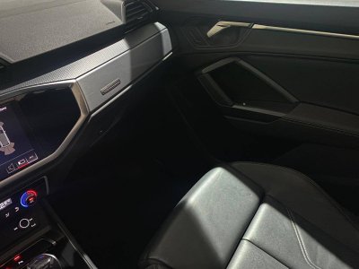Audi Q3 35 TFSI 150 ch S tronic 7 S line   - 9