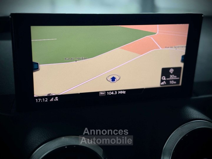 Audi Q2 15TFSI S-LINE-1ERPRO-COCKPIT-CUIR-CAMERA-PDC-TVA - 21