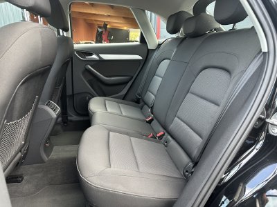 Audi Q3 20 TDI 150ch S-Line S-tronic 7 2017   - 14
