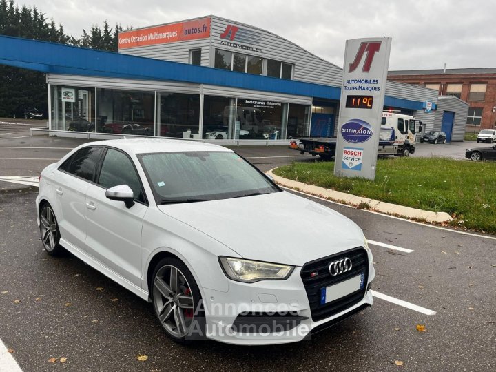 Audi S3 Quattro 20 TFSI - 300 - 1