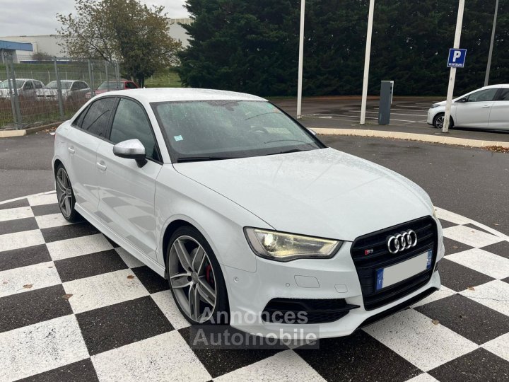 Audi S3 Quattro 20 TFSI - 300 - 2