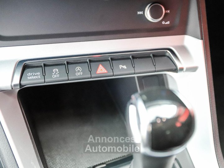 Audi Q3 Sportback 20 35 TDI 150 S-tronic Business Line CAMERA GPS - 17