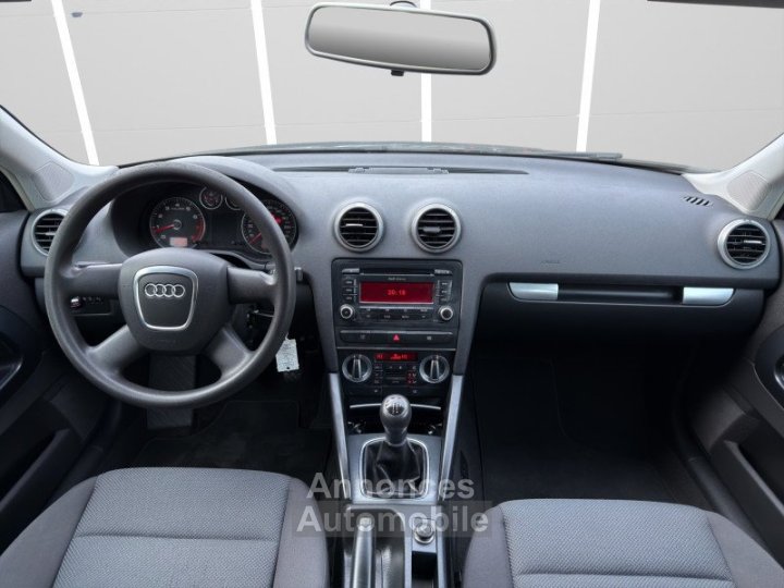 Audi A3 16 102CH AMBITION 3P - 4