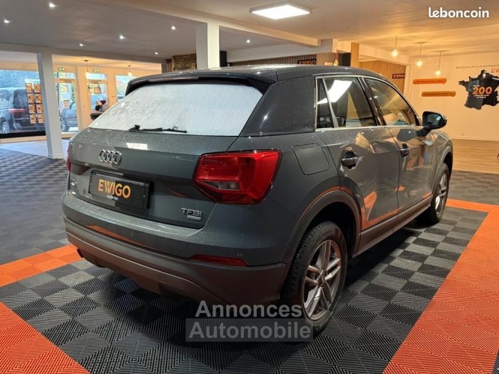 Audi Q2 10 30 TFSI 115 BUSINESS LINE S-TRONIC BVA - 2