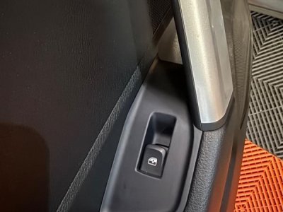 Audi Q2 10 30 TFSI 115 BUSINESS LINE S-TRONIC BVA   - 18