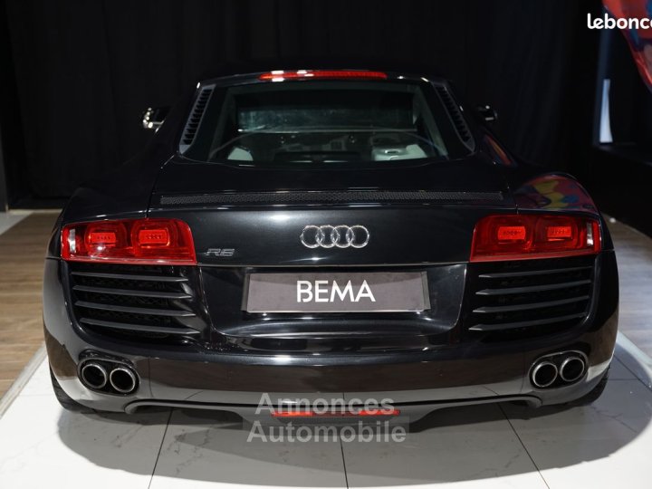 Audi R8 V8 | 23 500km Boîte Manuelle Carbone Int-Ext Bang & Olufsen Cuir Nappa Étendu Alcantara GPS Plus - 4