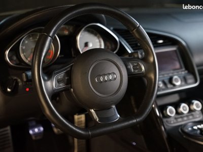 Audi R8 V8 | 23 500km Boîte Manuelle Carbone Int-Ext Bang & Olufsen Cuir Nappa Étendu Alcantara GPS Plus   - 11