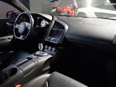 Audi R8 V8 | 23 500km Boîte Manuelle Carbone Int-Ext Bang & Olufsen Cuir Nappa Étendu Alcantara GPS Plus   - 13