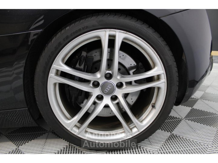 Audi R8 Quattro 42 V8 FSI - BV R-tronic - 31