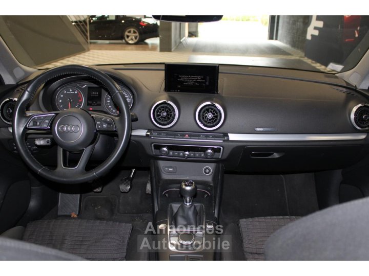 Audi A3 Sportback 10 30 TFSI 116 Midnight series suivi complet - 8