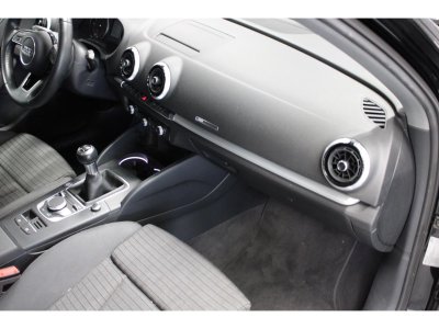 Audi A3 Sportback 10 30 TFSI 116 Midnight series suivi complet   - 9