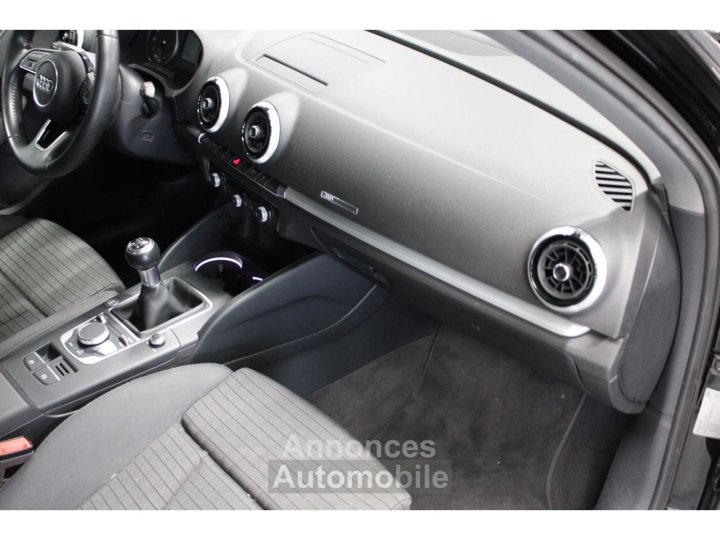 Audi A3 Sportback 10 30 TFSI 116 Midnight series suivi complet - 9