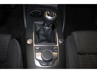 Audi A3 Sportback 10 30 TFSI 116 Midnight series suivi complet   - 12