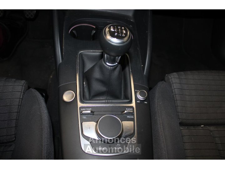 Audi A3 Sportback 10 30 TFSI 116 Midnight series suivi complet - 12