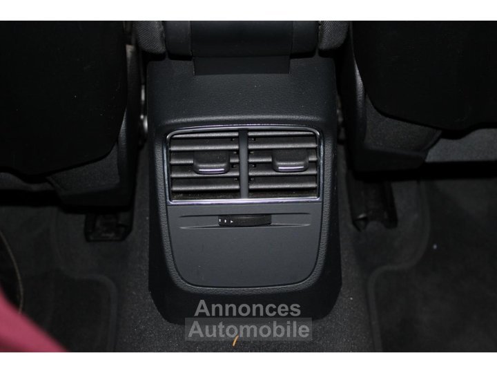 Audi A3 Sportback 10 30 TFSI 116 Midnight series suivi complet - 19