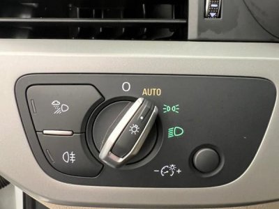 Audi A4 Avant 35 TFSI 150 S tronic 7 Business Line   - 26