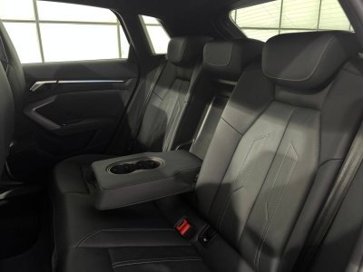 Audi A3 Sportback 35 TFSI Mild Hybrid 150 S tronic 7 S line   - 11