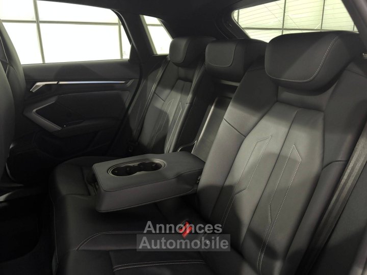 Audi A3 Sportback 35 TFSI Mild Hybrid 150 S tronic 7 S line - 11