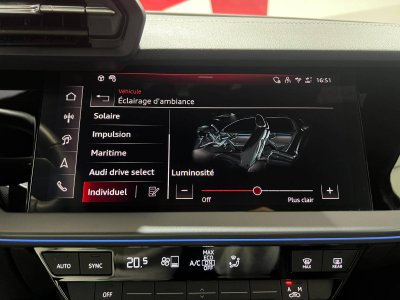 Audi A3 Sportback 35 TFSI Mild Hybrid 150 S tronic 7 S line   - 52