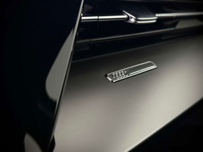 Audi A3 10 TFSI -1ERPRO-CAMERA-JANTES19'-PDC-BI ZONE-NAVI   - 18
