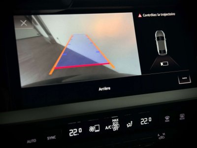 Audi A3 10 TFSI -1ERPRO-CAMERA-JANTES19'-PDC-BI ZONE-NAVI   - 19