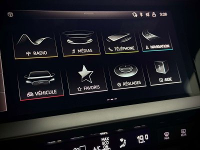Audi A3 10 TFSI -1ERPRO-CAMERA-JANTES19'-PDC-BI ZONE-NAVI   - 20