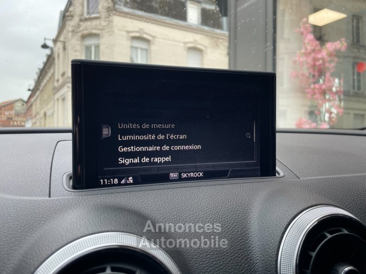 Audi S3 SPORTBACK TFSI 300 S tronic 7 Quattro / BANG  OLUFSEN / CARPLAY - 33