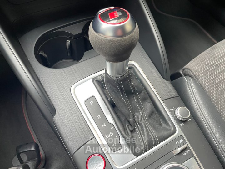 Audi S3 SPORTBACK TFSI 300 S tronic 7 Quattro / BANG  OLUFSEN / CARPLAY - 36
