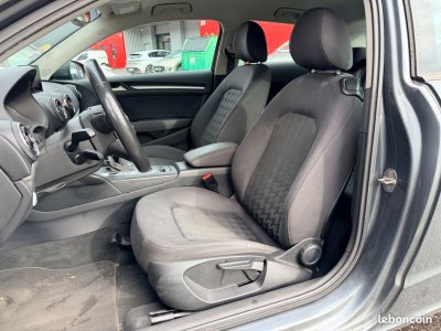 Audi A3 16 TDI 105ch Ambition S TRONIC 7 3p 2014 156000 kms Voyant moteur allumé Voiture grêlée EN L'ETAT AVEC DECHARGE DE RESPONSABILITÉ SANS GARANTIE   - 4