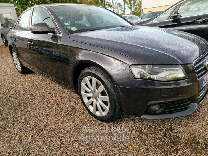 Audi A4 IV (B8) 20 TDI 143 DPF Attraction Multitronic - 1