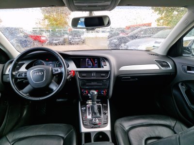 Audi A4 IV (B8) 20 TDI 143 DPF Attraction Multitronic   - 5