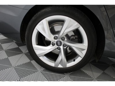 Audi A4 Avant 20 40 TFSI - 204 - BV S-tronic  BREAK S line - TOIT OUVRANT - SUIVI   - 23
