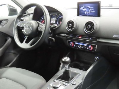 Audi A3 Sportback 30TFSi Design - 8