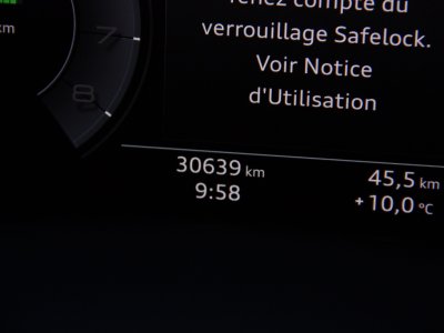 Audi A8 AVUS 60 TFSI e 449ch QUATTRO TIPTRONIC   - 11