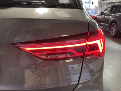 Audi Q3 35 TDI 150 ch S tronic 7 S line plus   - 11