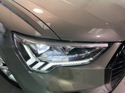 Audi Q3 35 TDI 150 ch S tronic 7 S line plus   - 14