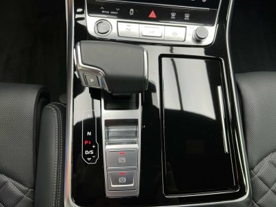 Audi Q8 60 TFSIE COMPETITION 462CH - 15