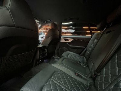 Audi Q8 60 TFSIE COMPETITION 462CH - 25