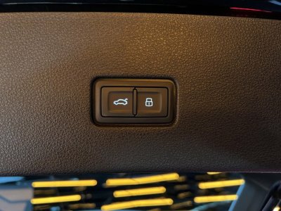 Audi Q8 60 TFSIE COMPETITION 462CH - 29