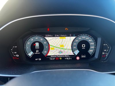 Audi Q3 Sportback 45 TFSIe 245 ch S tronic 6 S line   - 16