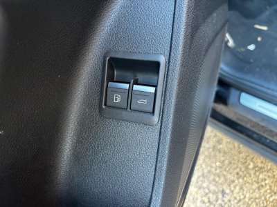 Audi Q3 Sportback 45 TFSIe 245 ch S tronic 6 S line   - 27