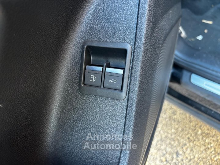 Audi Q3 Sportback 45 TFSIe 245 ch S tronic 6 S line - 27