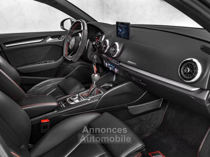 Audi RS3 25 TFSI quattro*Daza*Matrix*OZ - 13
